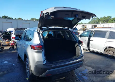 2021 Nissan Rogue Sv z USA, uszkodzony, nr VIN JN8AT3BB3MW210224